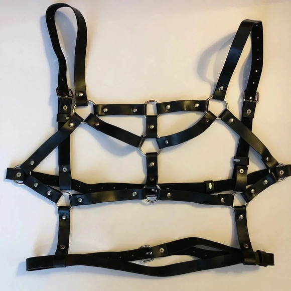 PU Vegan leather bodice/harness. One size Great for “cosplay” or spice-up outfit - Picture 3 of 5